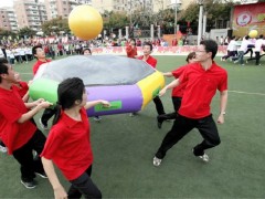 众星捧月-邯郸拓展团建公司排名靠前的团建游戏，团建游戏好选择